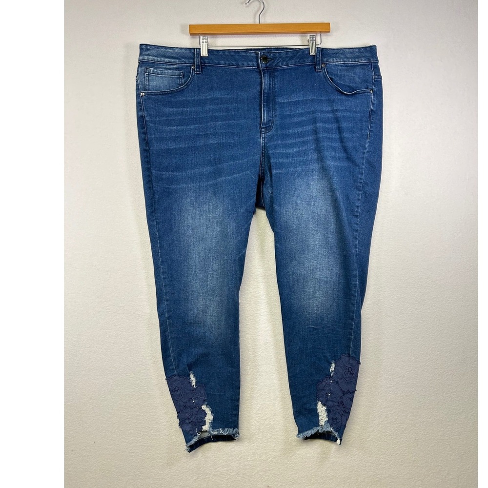 Lane Bryant Womens Skinny Jeans‎ Mid Rise Super Stretch Distressed Hem Size 26